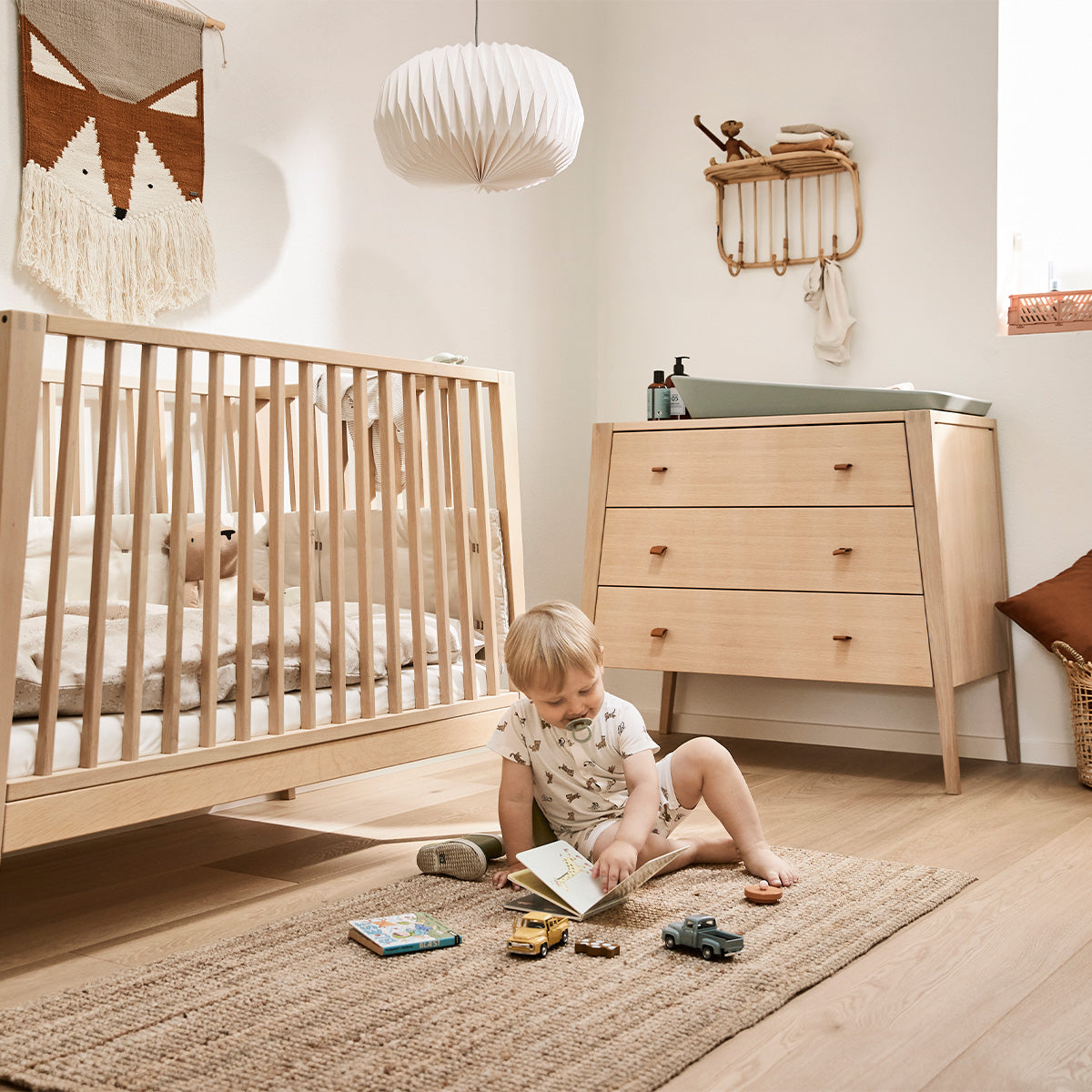 leander-linea-kommode-mit-drei-schubladen image 2