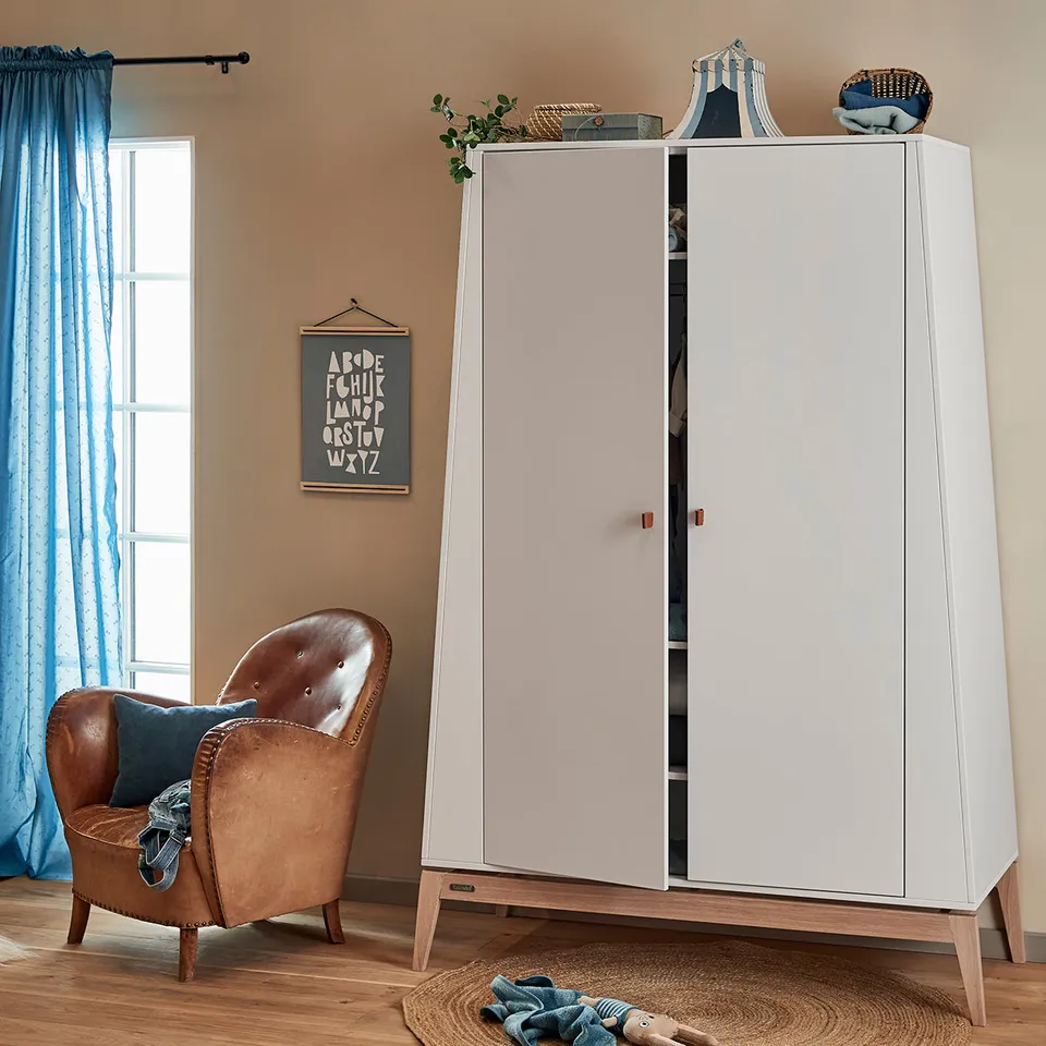leander-luna-kleiderschrank-gro-white-oak image 1