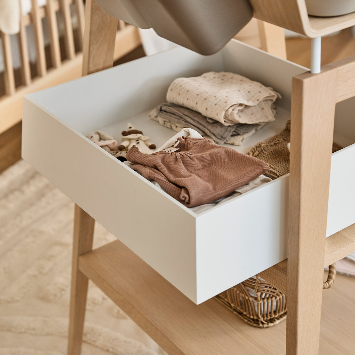 leander-linea-wickeltisch-mit-schaumstoffpolster image 6